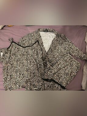 Leopard Print Lace-Trim 3-piece set!!!